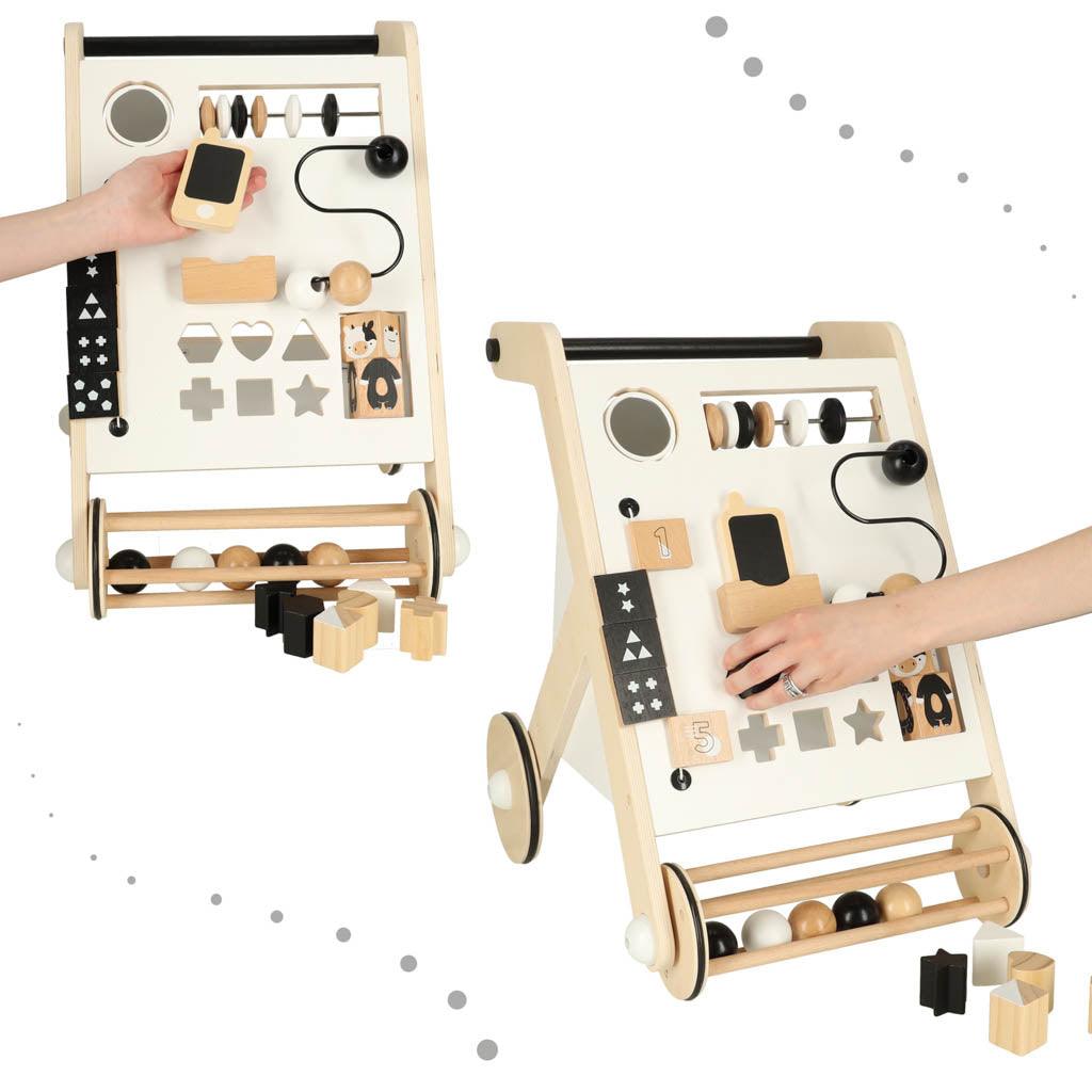 Dřevěné chodítko s třídičem tvarů