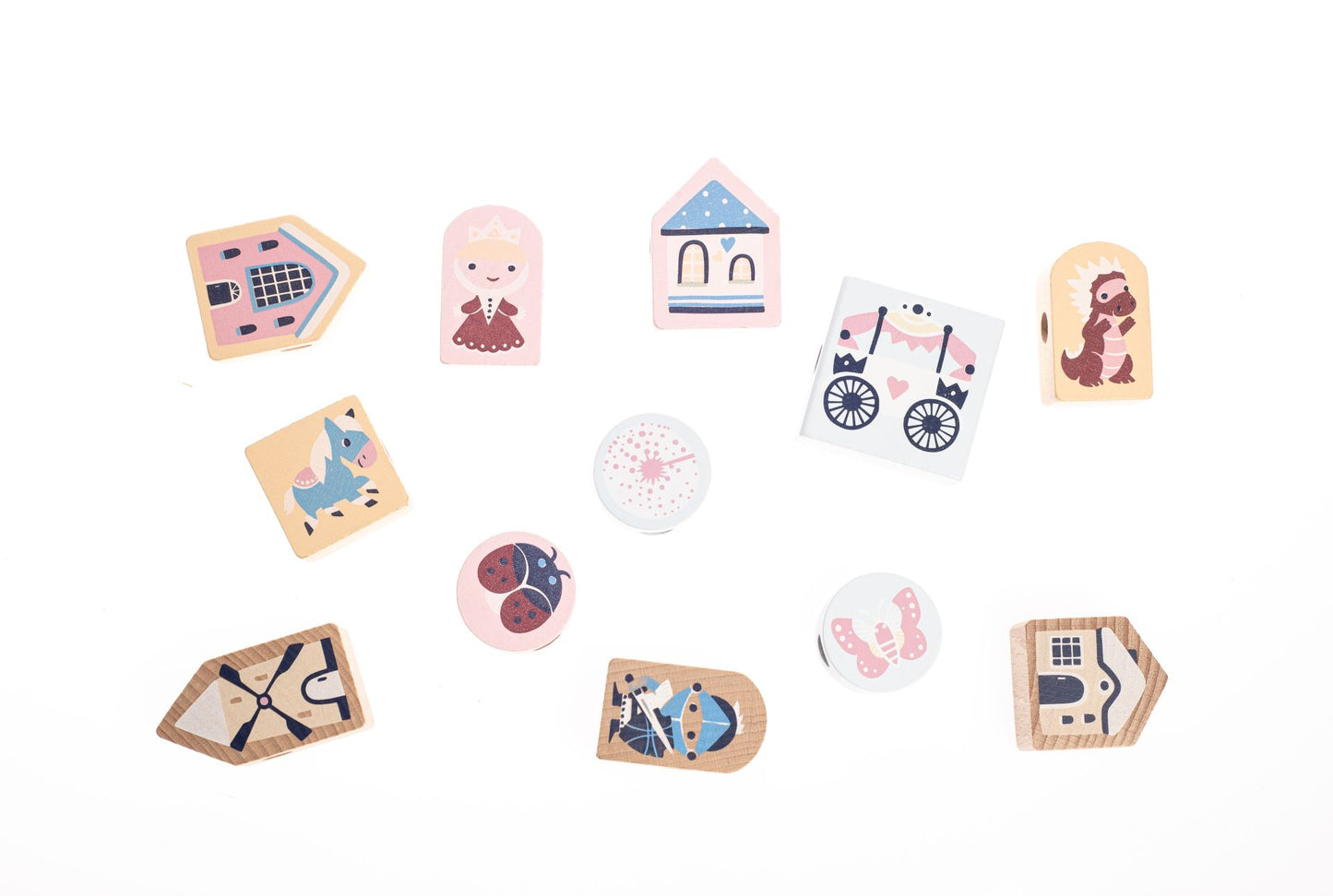 CUBIKA Pastel 16013 Navlékací pohádka - navlékací set - 13 dřevěných dílů a 8 předloh