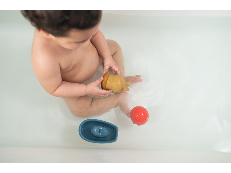 Sada hraček do koupele s osuškou