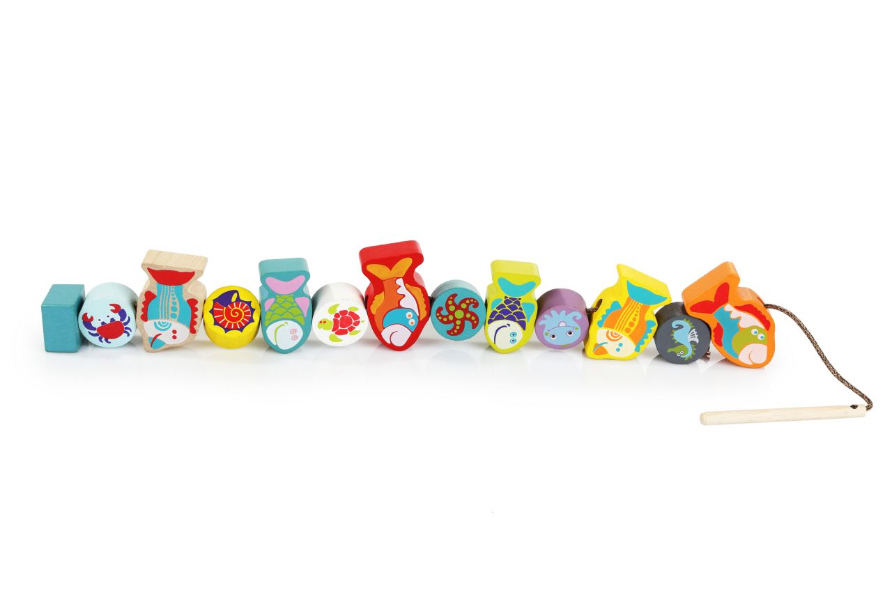 CUBIKA Navlékací ryby a mořští živočichové - navlékací set - 13 dřevěných dílů a 8 předloh