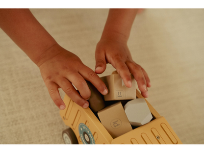 Náklaďák se sklápěčkou dřevěný