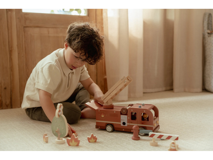 Hasičský náklaďák dřevěný