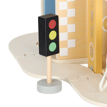 Dřevěná patrová garáž