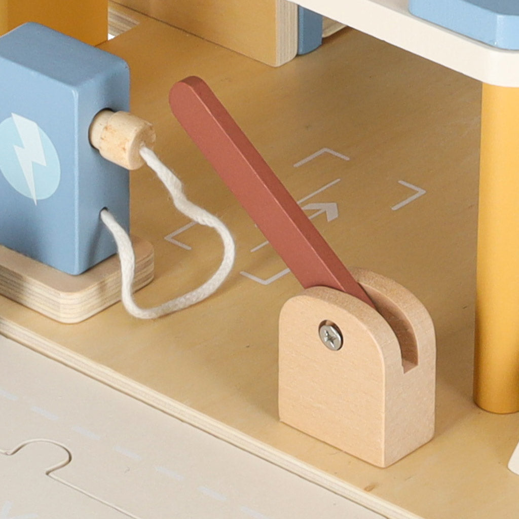 Dřevěná patrová garáž