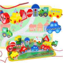 Dřevěné navlékací kostky – Auta a dopravní prostředky + hrací tabulka